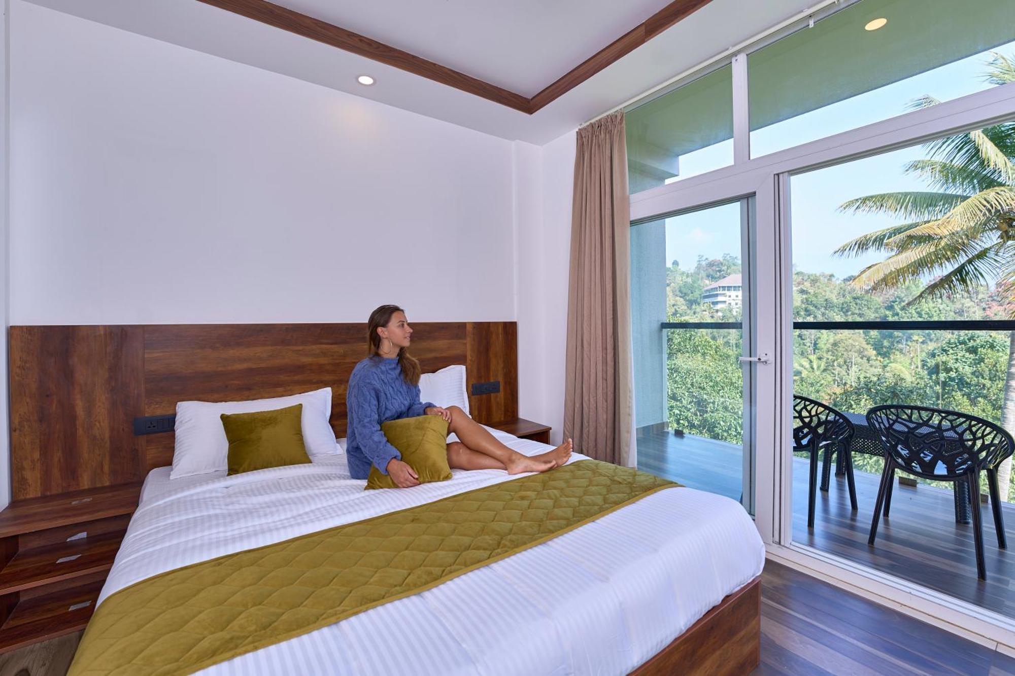 Velvet Revive Munnar Hotel Bagian luar foto