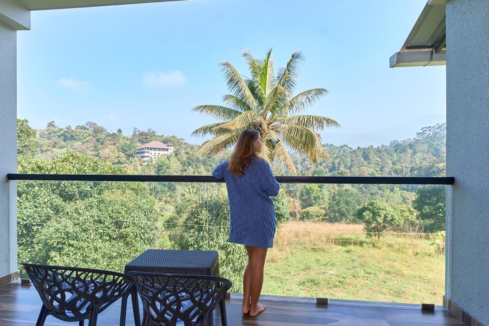 Velvet Revive Munnar Hotel Bagian luar foto
